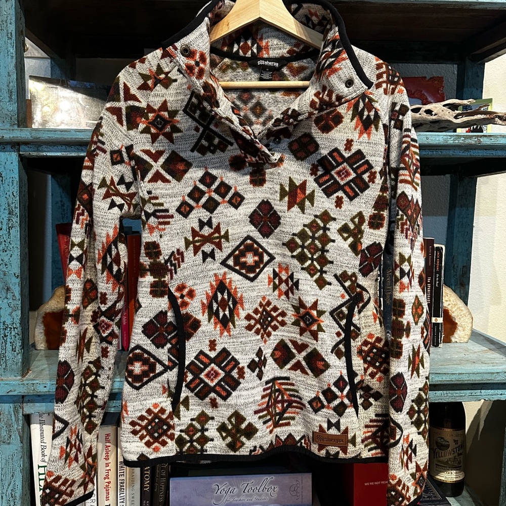 Sherpa Adventure Gear Bhutan Pullover